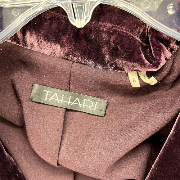 Tahari Velvet Blazer Jacket Womens 8 Purple Embroidered snap button peplum - Picture 10 of 16